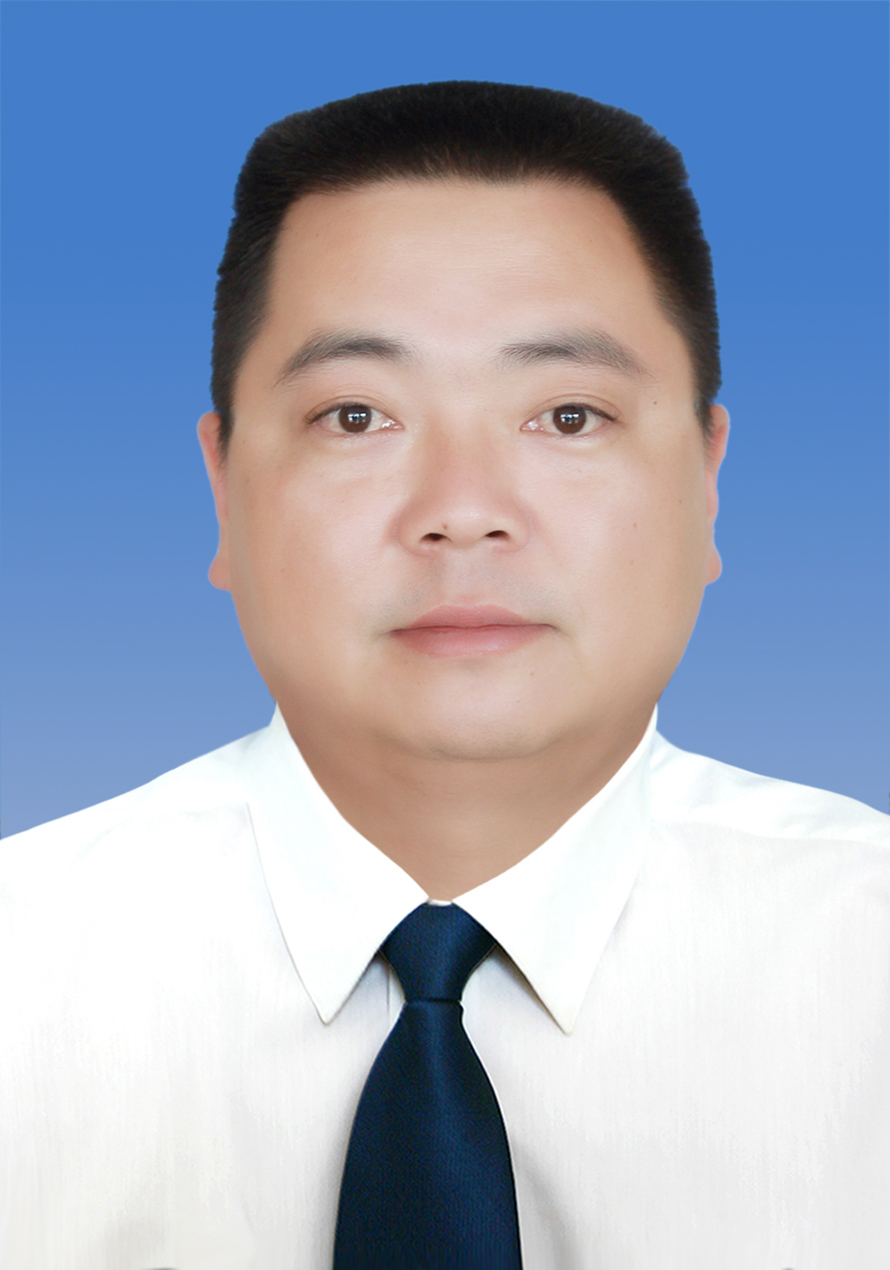 户强 总工程师.jpg