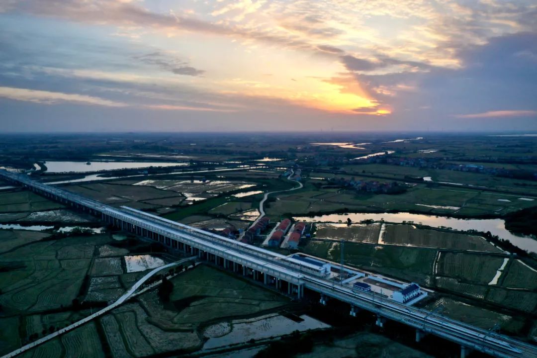 今日售票明日开通运营安九高铁来了